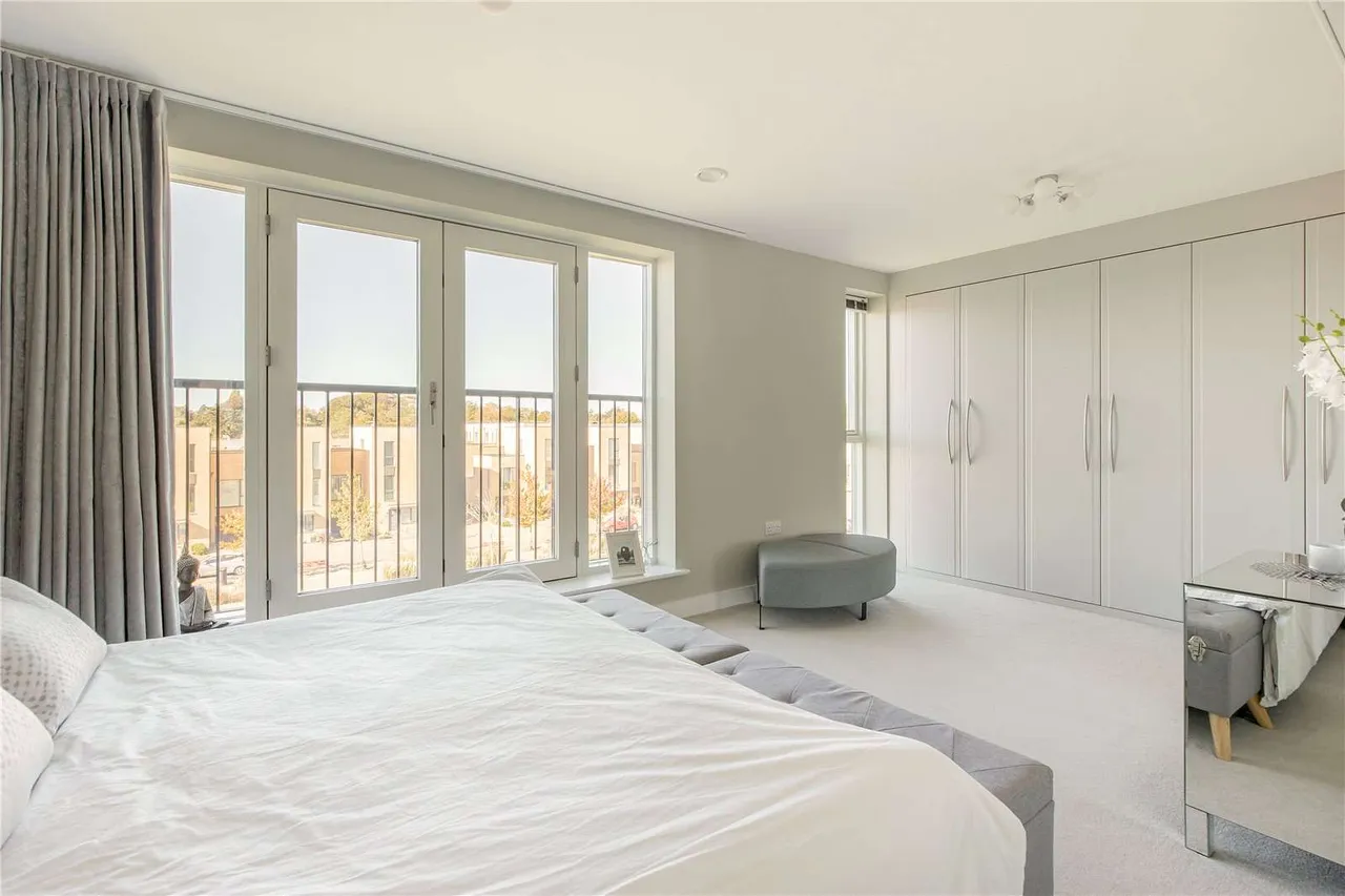 Clay Farm Drive, Trumpington, Cambridge, Cambridgeshire, CB2 9BX, photo 10