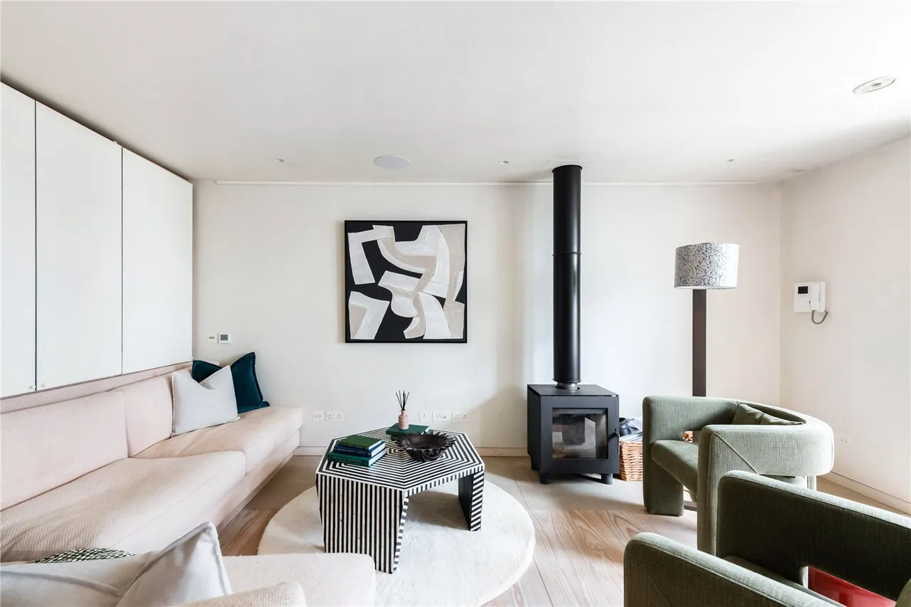 St Lukes Mews, London, W11, photo 11