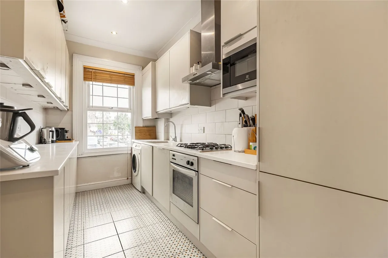 Fallsbrook Road, Furzedown, photo 5