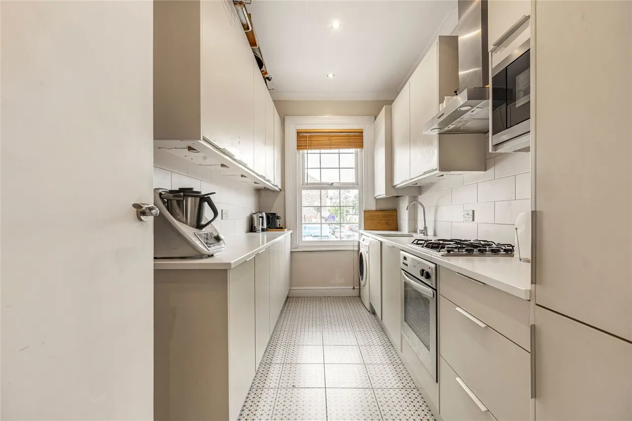 Fallsbrook Road, Furzedown, photo 7
