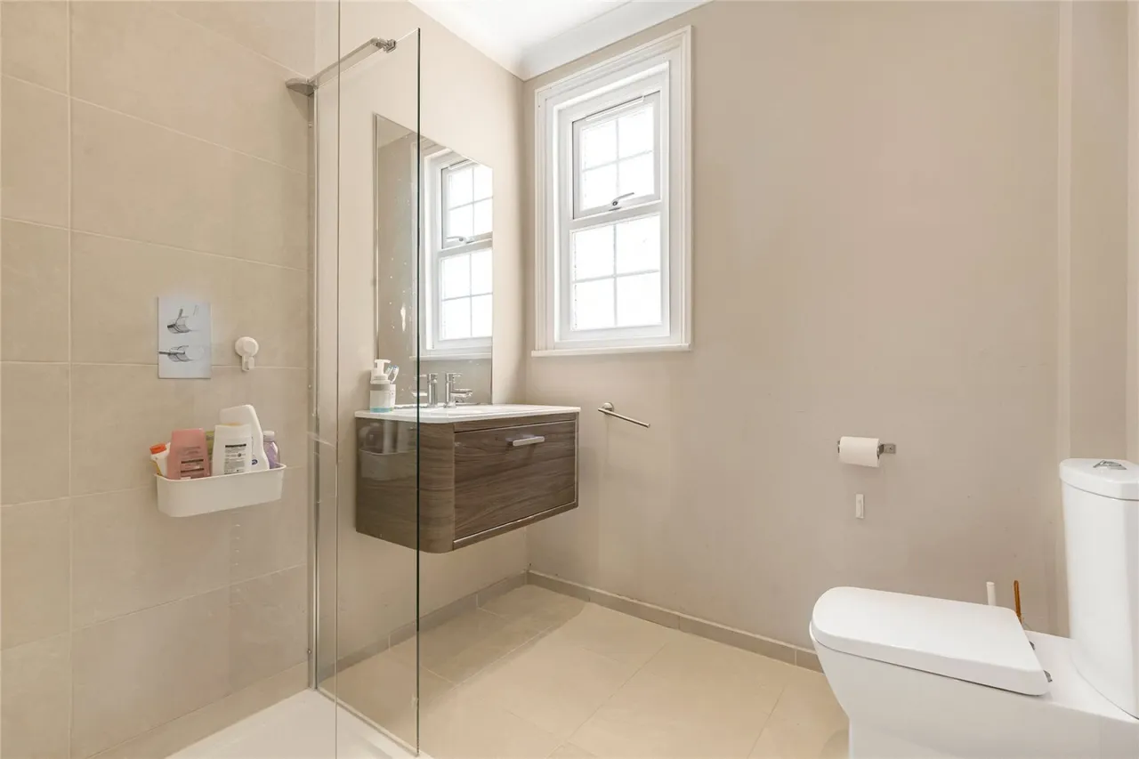 Fallsbrook Road, Furzedown, photo 4