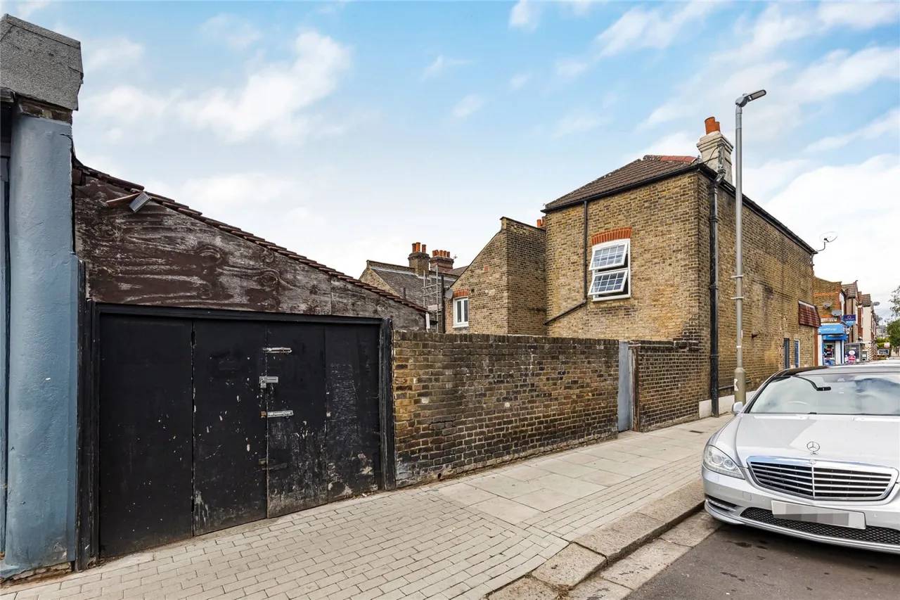 Fallsbrook Road, Furzedown, photo 9