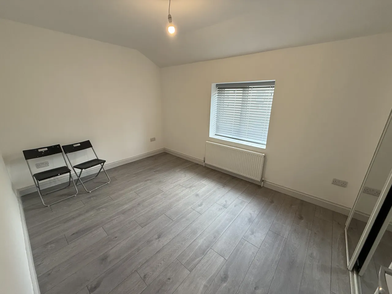 Neville Street, Cardiff, CF11, photo 2