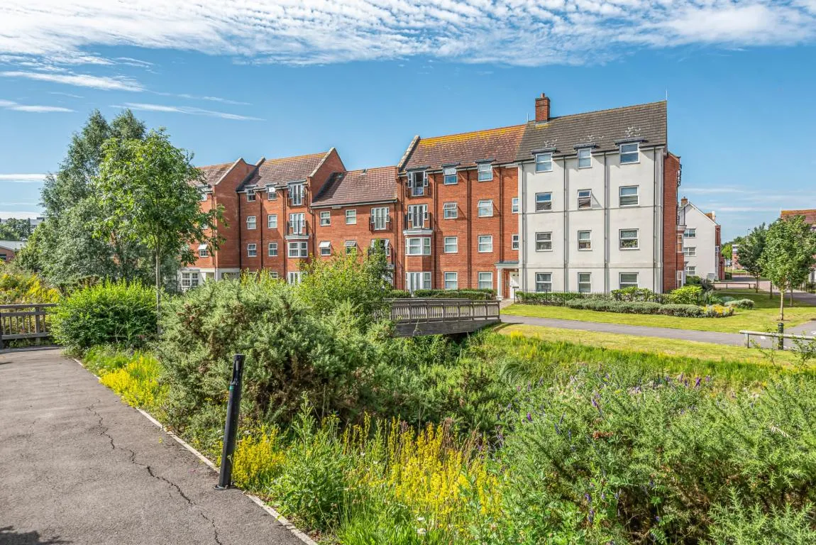2 bed flat for sale — Imogen House, Wokingham, Berkshire, RG41 2AW