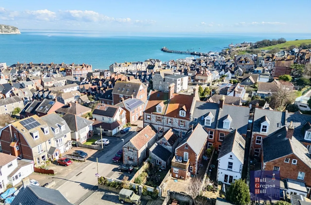 Cluny Crescent, Swanage, BH19, photo 18