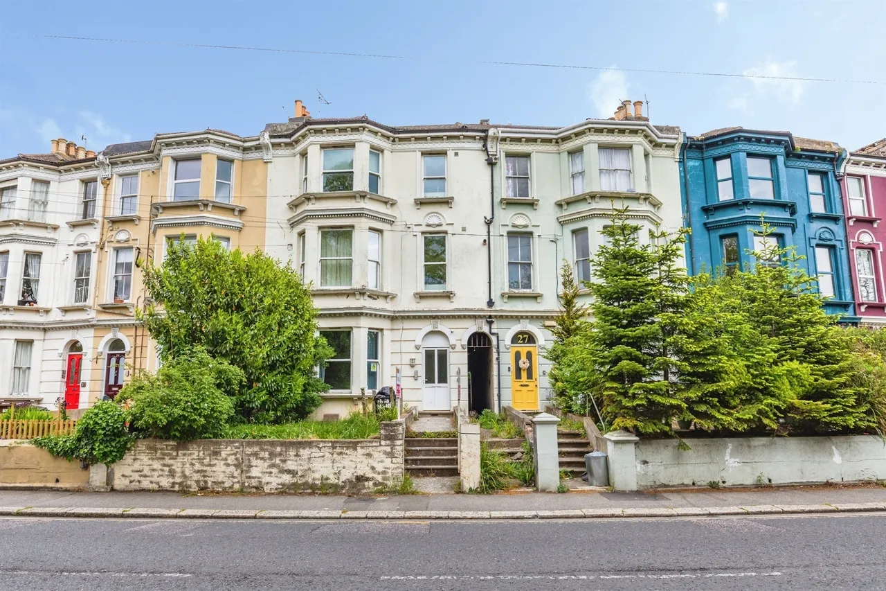 1 bed flat for sale — St. Helens Road, Hastings