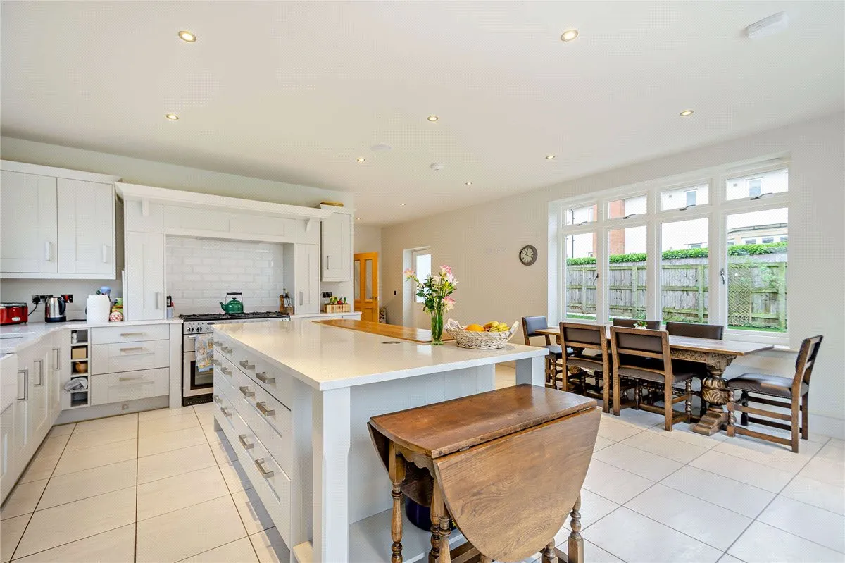Sussex Avenue, Harrogate, HG1, photo 6