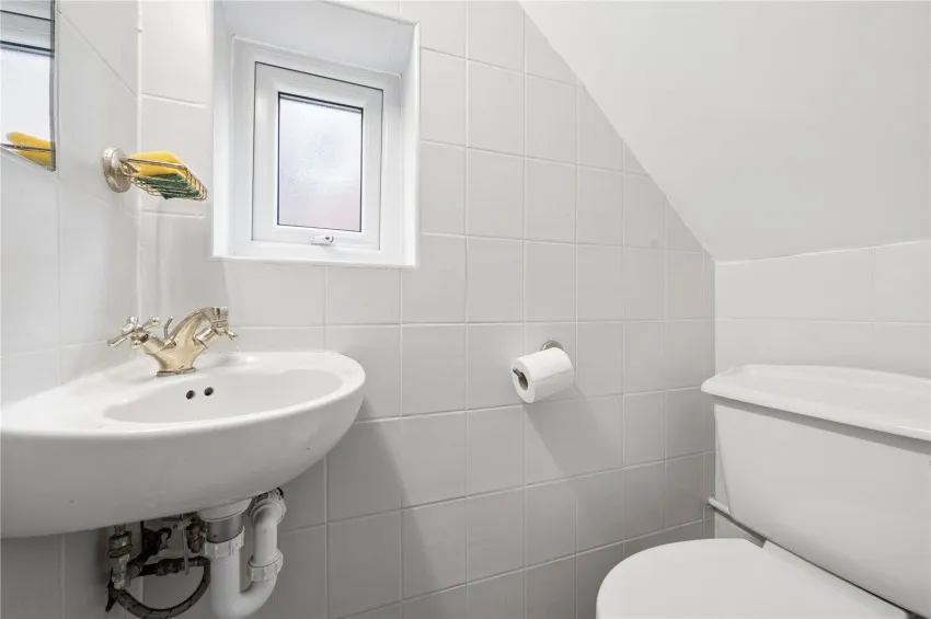 Avonlea Drive, Burnage, photo 14