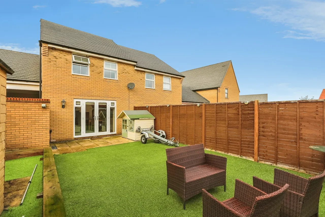 Gumcester Way, Huntingdon, PE29, photo 3