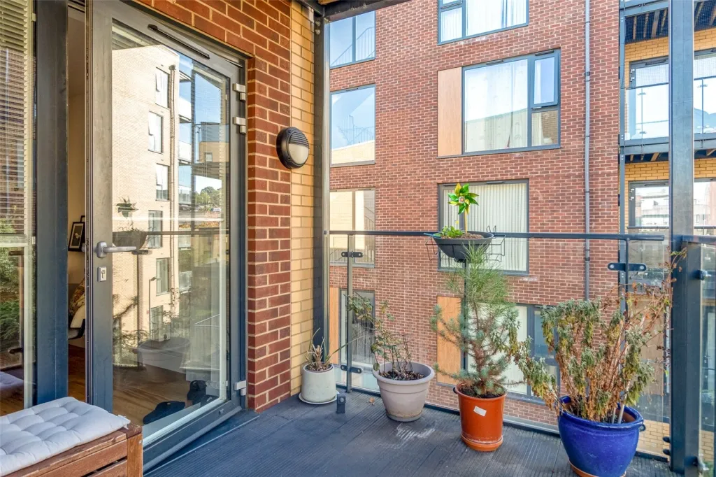 Silverworks Close, Colindale, NW9, photo 18