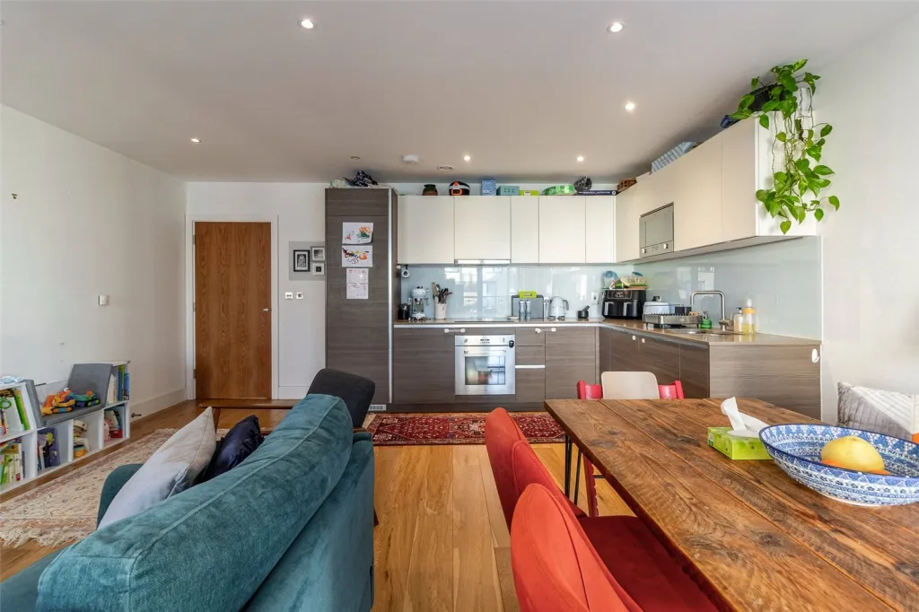 Silverworks Close, Colindale, NW9, photo 8