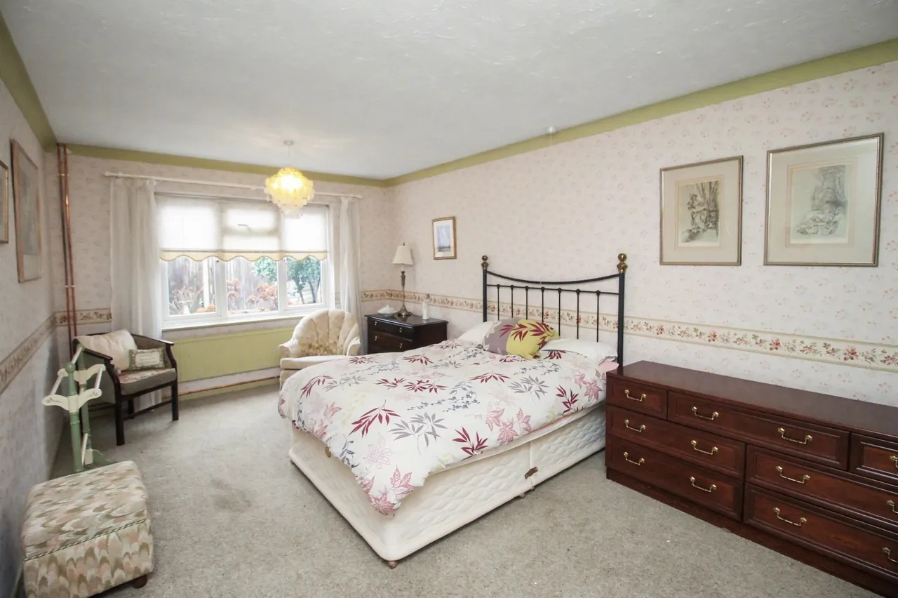 Detached Bungalow, Close to Holt Town, photo 7