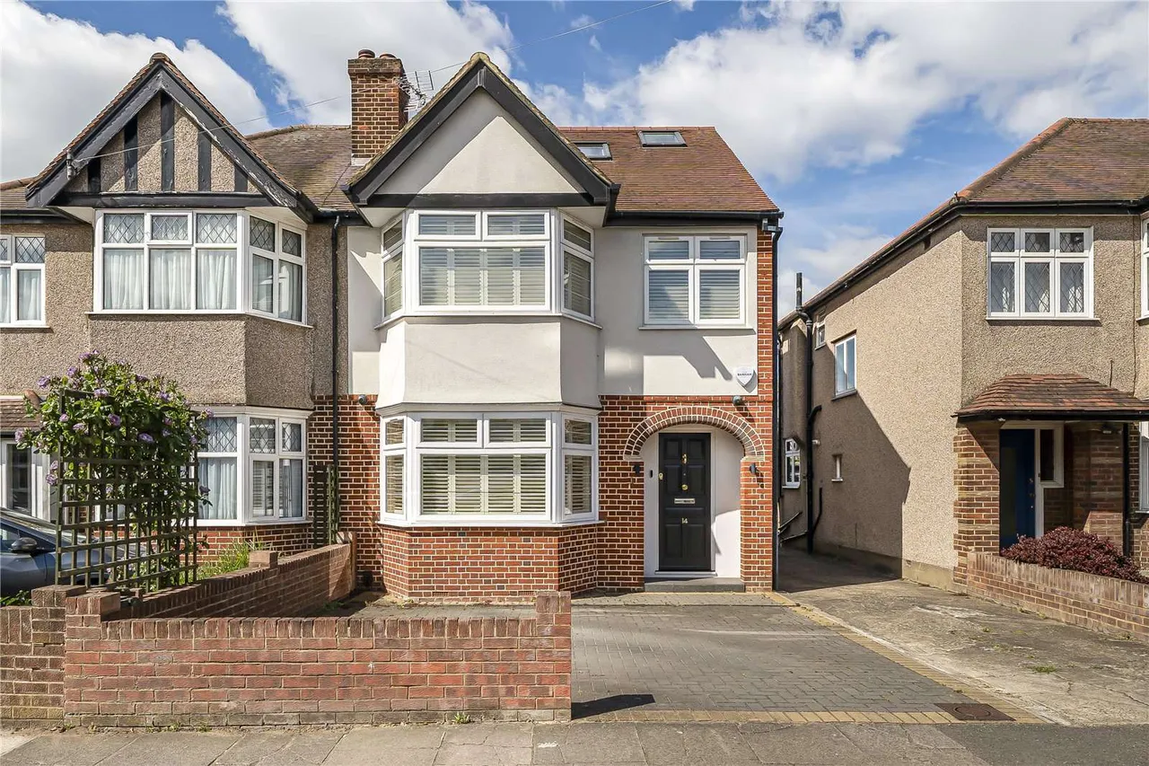 4 bed house for sale — Talma Gardens, Twickenham, TW2 7RD