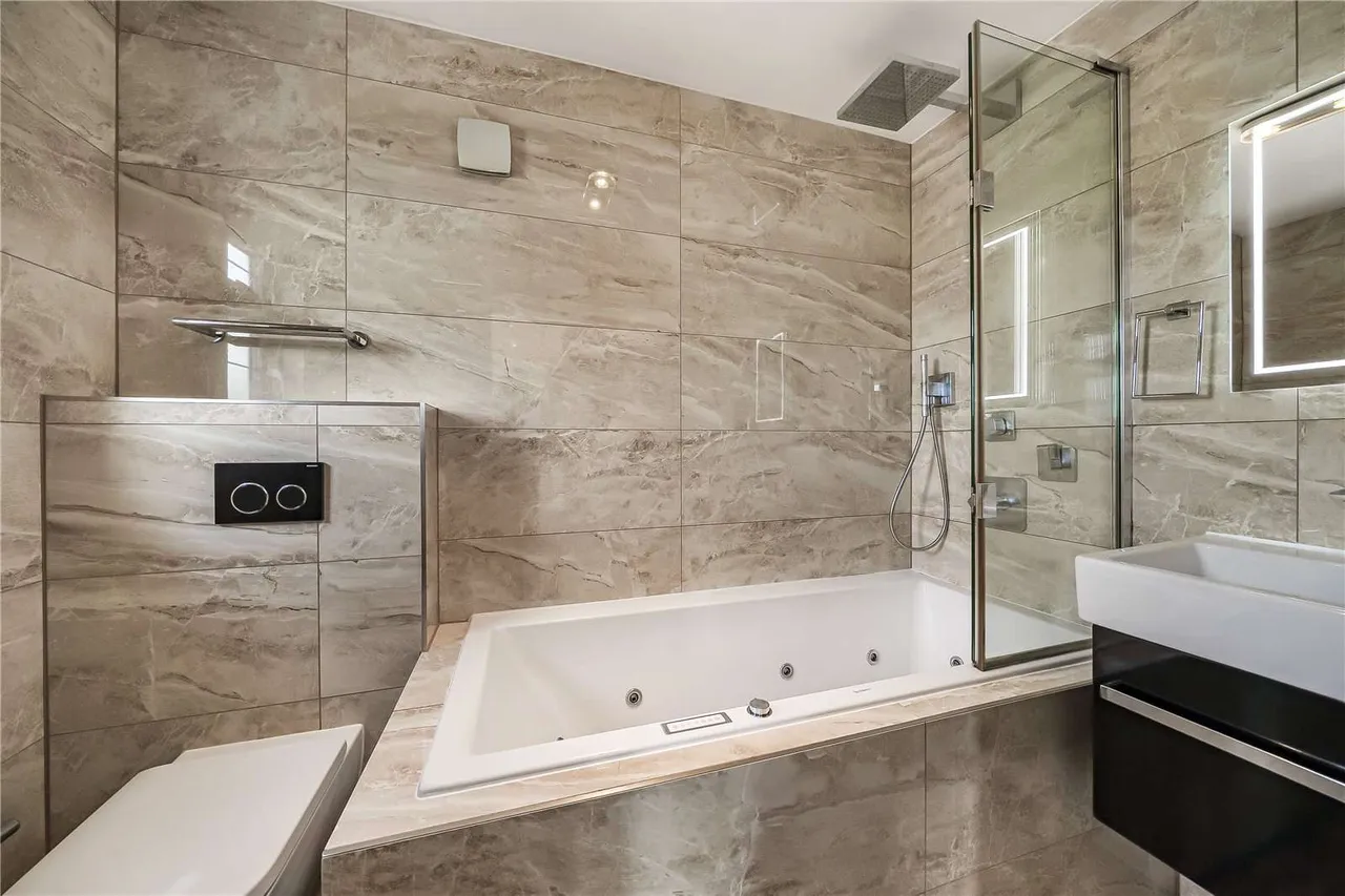 Talma Gardens, Twickenham, TW2 7RD, photo 11