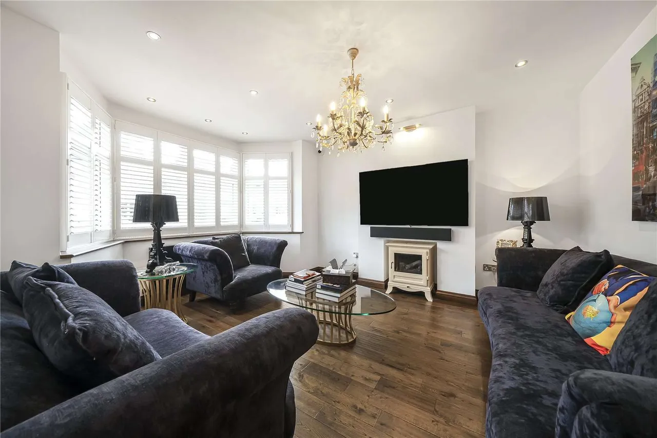 Talma Gardens, Twickenham, TW2 7RD, photo 2