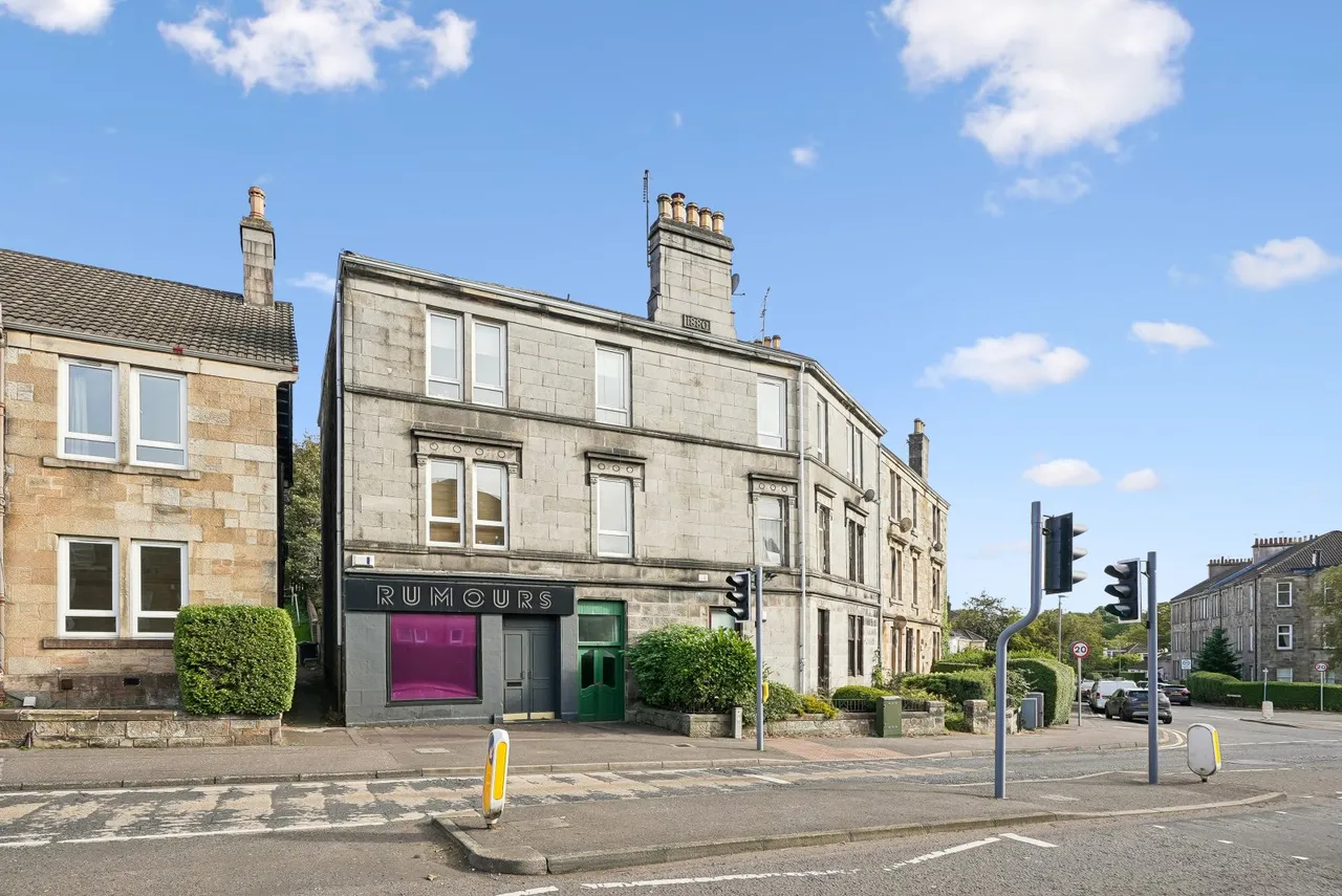2 bed flat for sale, Busby Road, Clarkston, G76