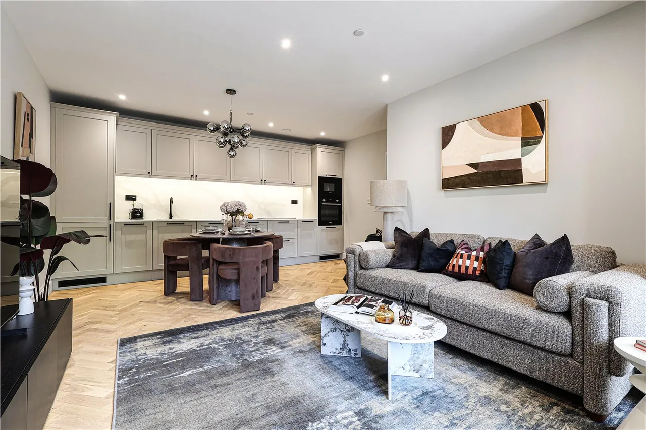 3 bed flat for sale — Plot 3 White Rose, North Finchley, London, N12 9RW