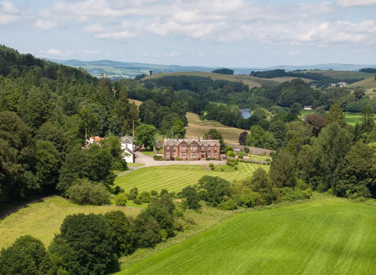 Blackwood Estate, Auldgirth, Dumfries, Dumfries and Galloway, DG2 0UA, photo 2