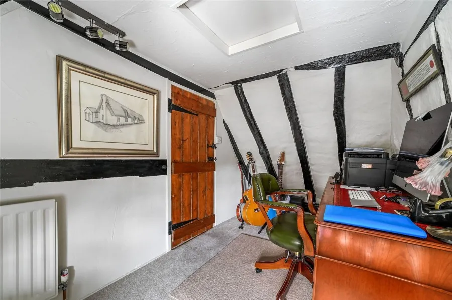 with 5 bedrooms in Barkway, Nr Royston, SG8, photo 11
