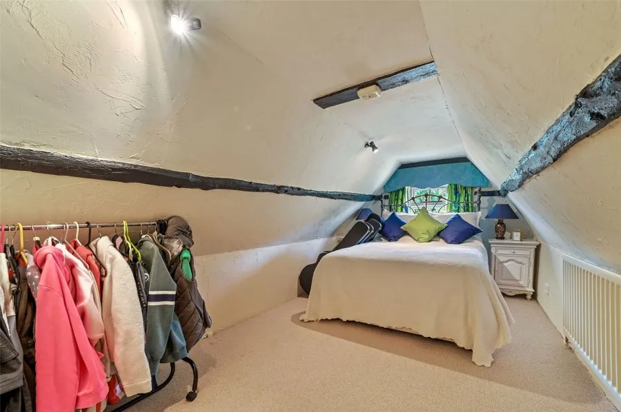 with 5 bedrooms in Barkway, Nr Royston, SG8, photo 9