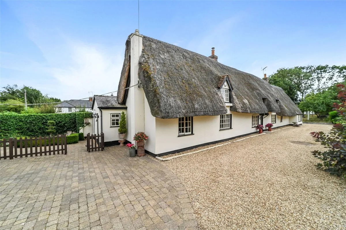 5 bed house for sale, with 5 bedrooms in Barkway, Nr Royston, SG8