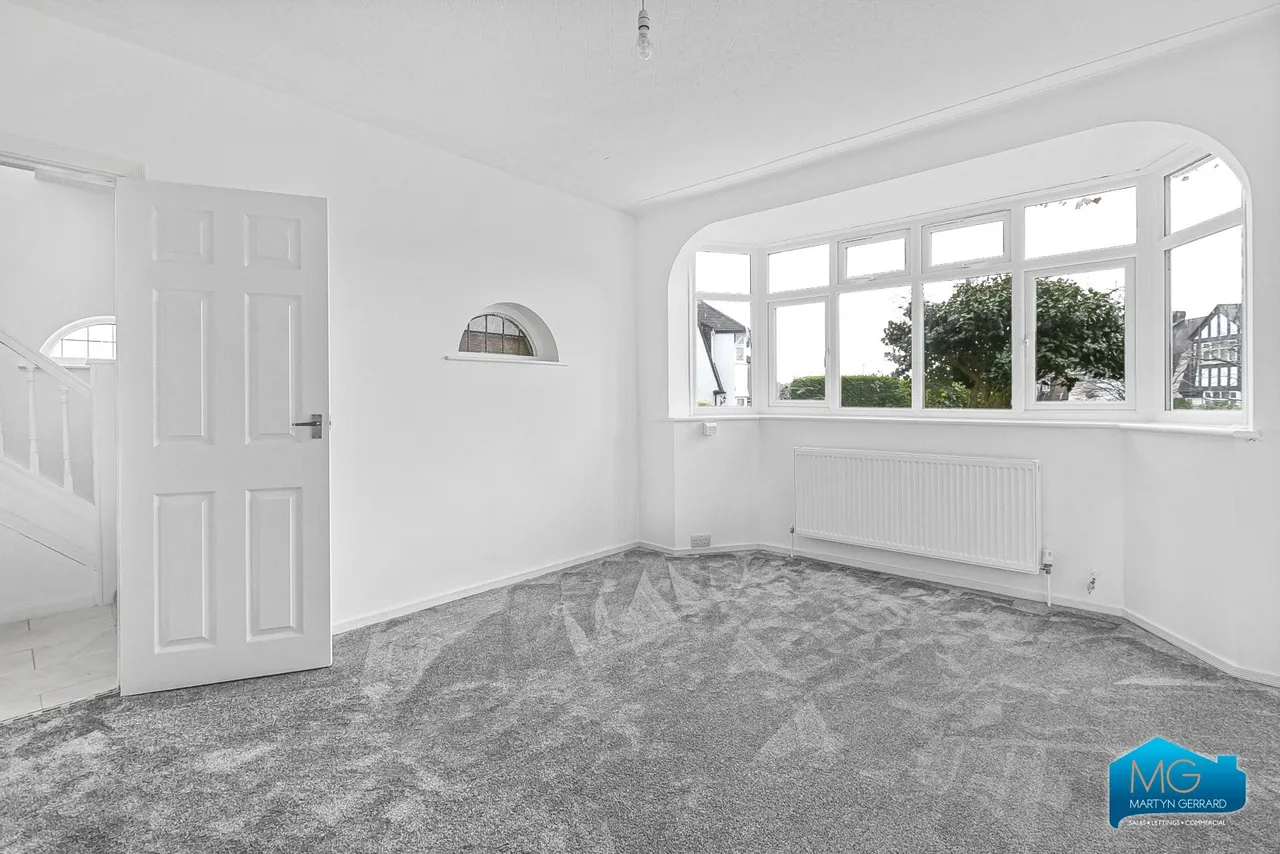 Wycherley Crescent, New Barnet, EN5, photo 13