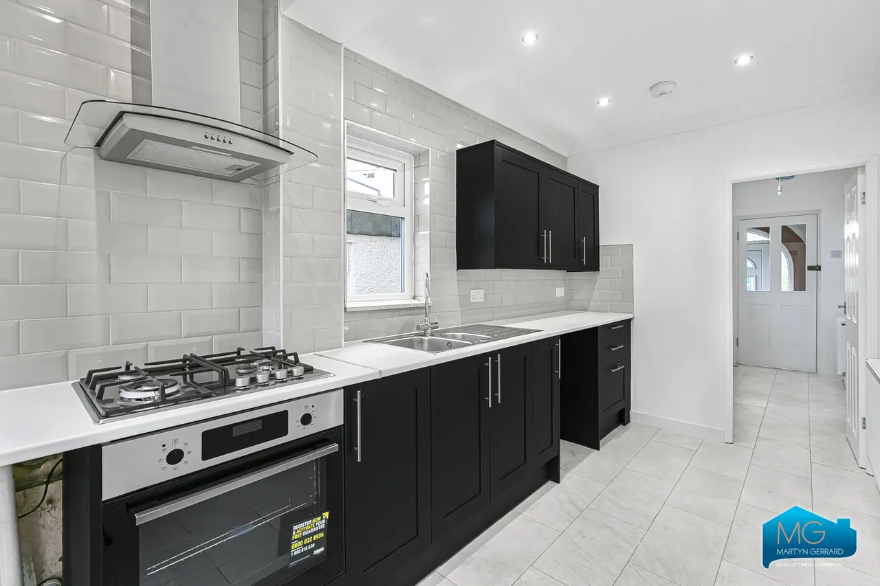 Wycherley Crescent, New Barnet, EN5, photo 3