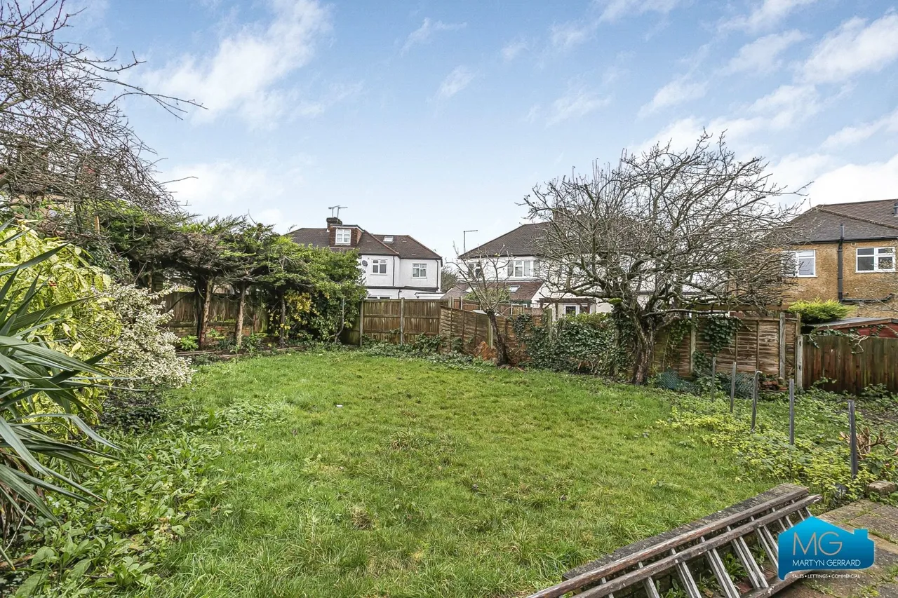 Wycherley Crescent, New Barnet, EN5, photo 12