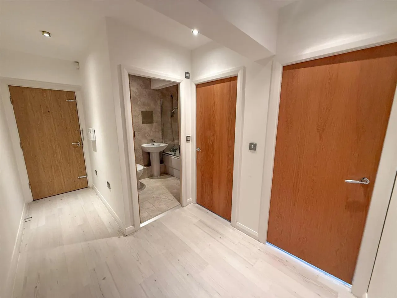 Canal Road, Riddlesden, BD20 5AG, photo 6