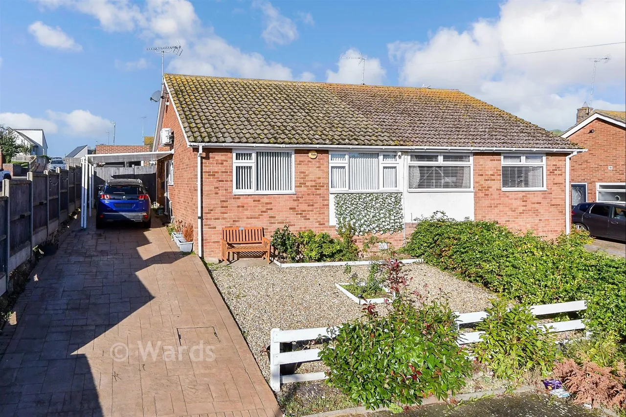 2 bed house for sale, St. Andrew's Close, Margate, CT9