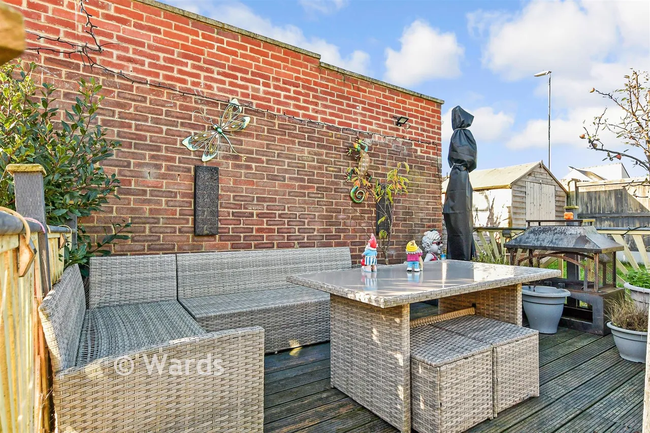 St. Andrew's Close, Margate, CT9, photo 10