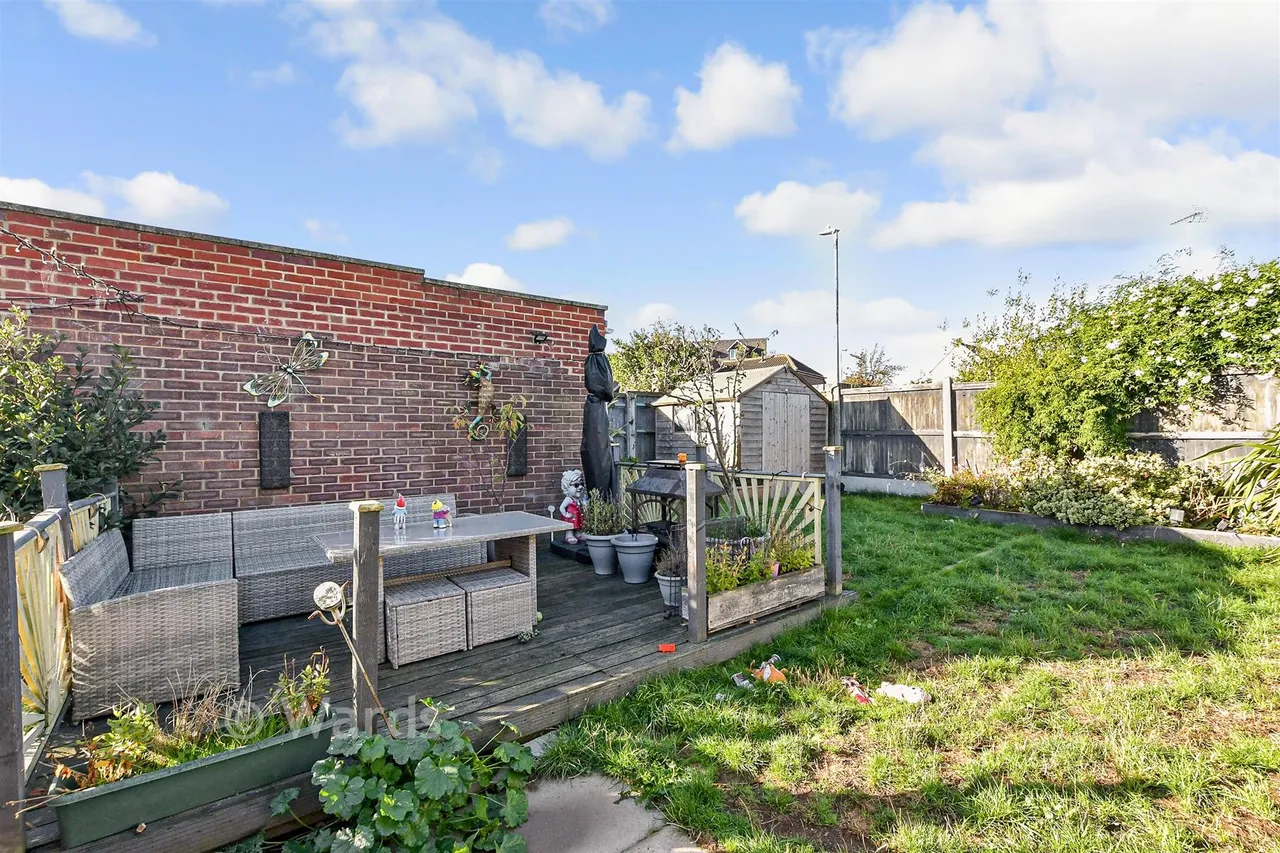 St. Andrew's Close, Margate, CT9, photo 9