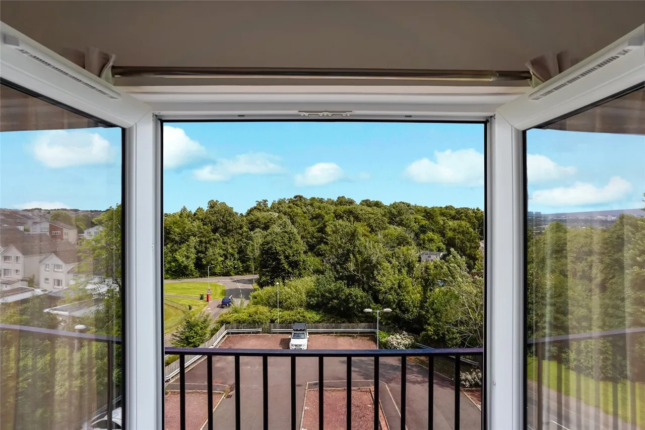East Greenlees Gardens, Cambuslang, Lanarkshire, G72, photo 9