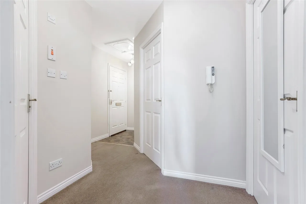 East Greenlees Gardens, Cambuslang, Lanarkshire, G72, photo 4