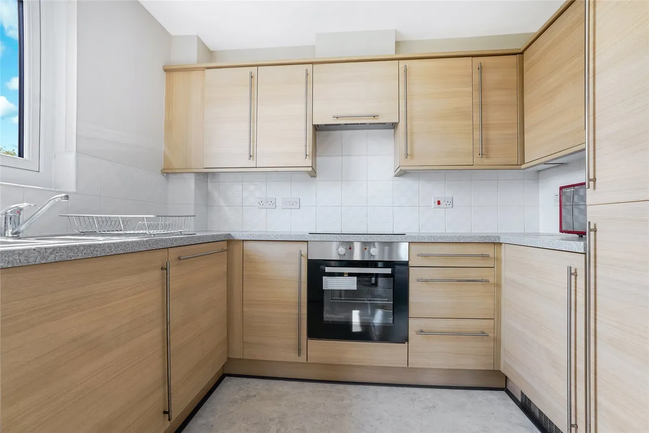 East Greenlees Gardens, Cambuslang, Lanarkshire, G72, photo 14