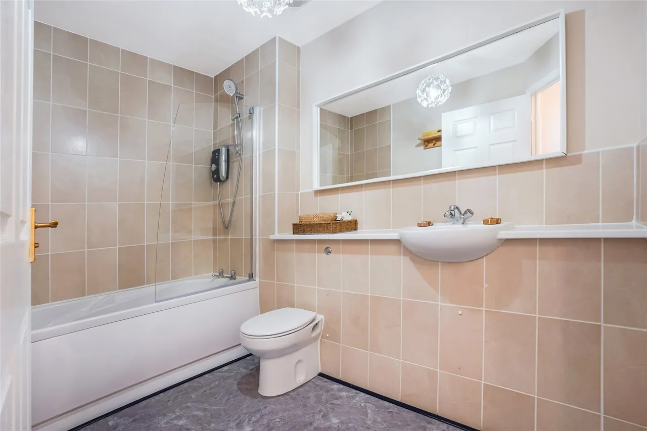 East Greenlees Gardens, Cambuslang, Lanarkshire, G72, photo 17