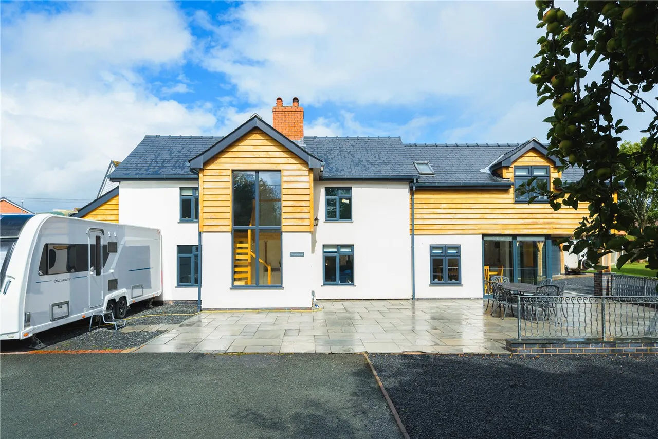 Manthrig Lane, Caersws, Powys, SY17 5EU, photo 36
