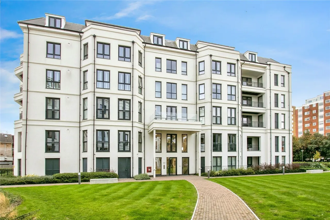 1 bed flat for sale, West Cliff Road, Bournemouth, BH2