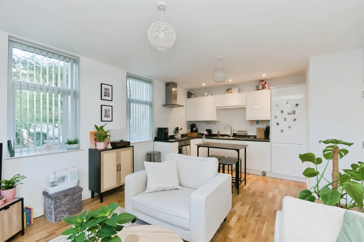 Boltro Road, Haywards Heath, RH16, photo 3