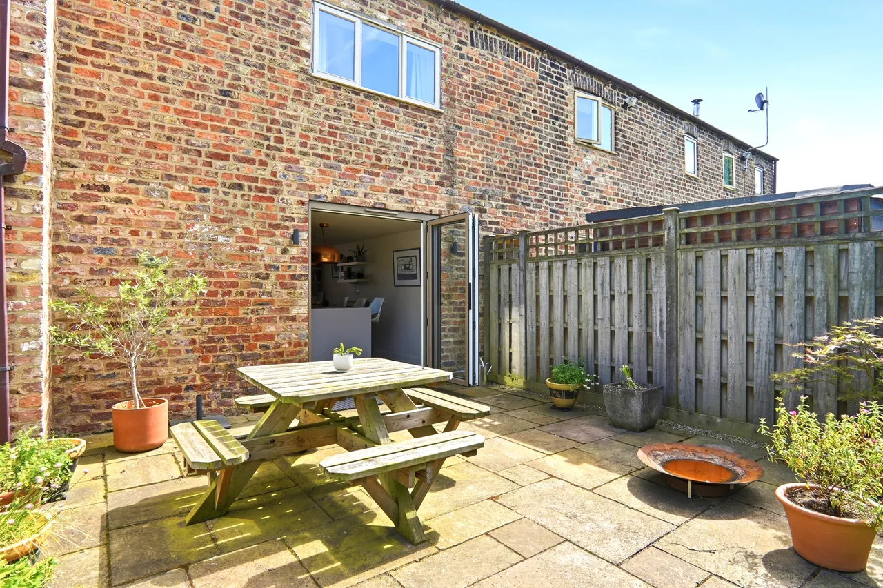 Acaster Malbis, York, YO23, photo 5