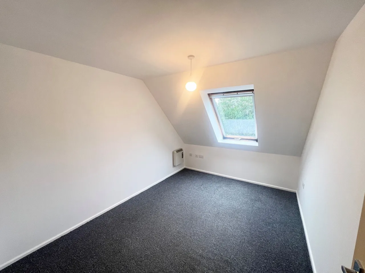 Avonmouth Road, Avonmouth, BS11, photo 4