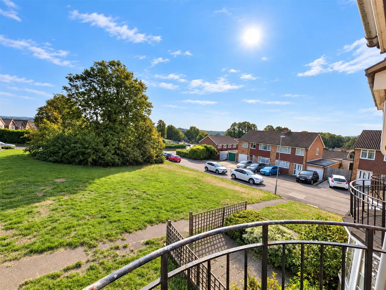Larnach Close, Uckfield, TN22, photo 14