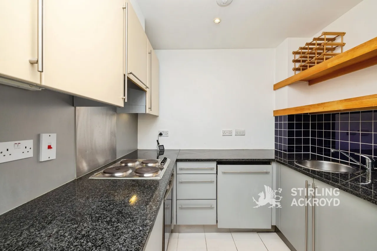 Plumbers Row, Aldgate, E1, photo 4