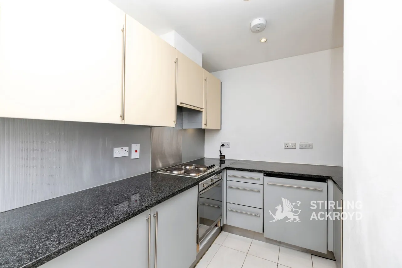 Plumbers Row, Aldgate, E1, photo 8