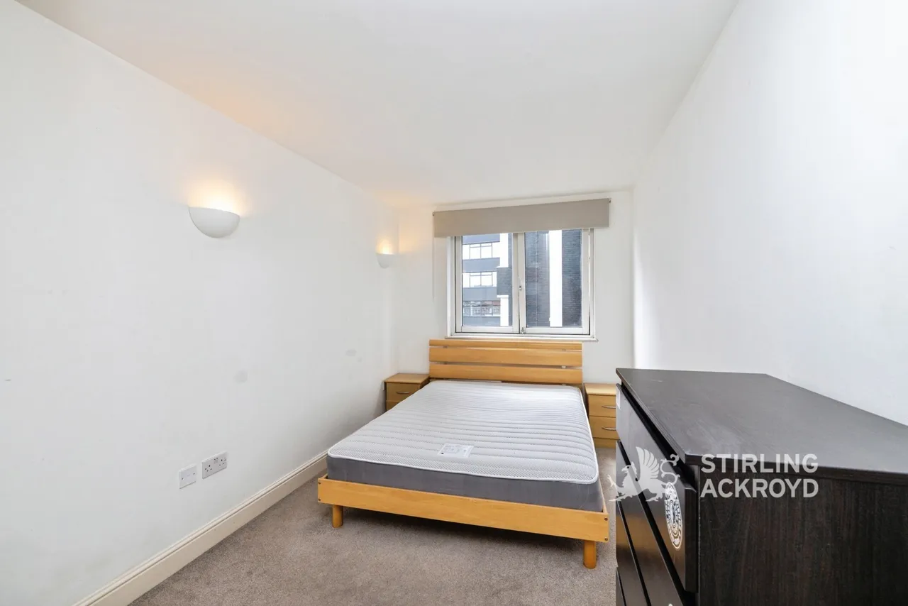 Plumbers Row, Aldgate, E1, photo 13