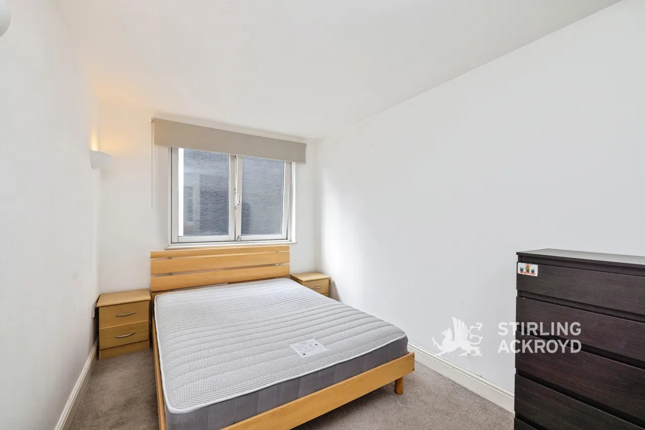 Plumbers Row, Aldgate, E1, photo 10