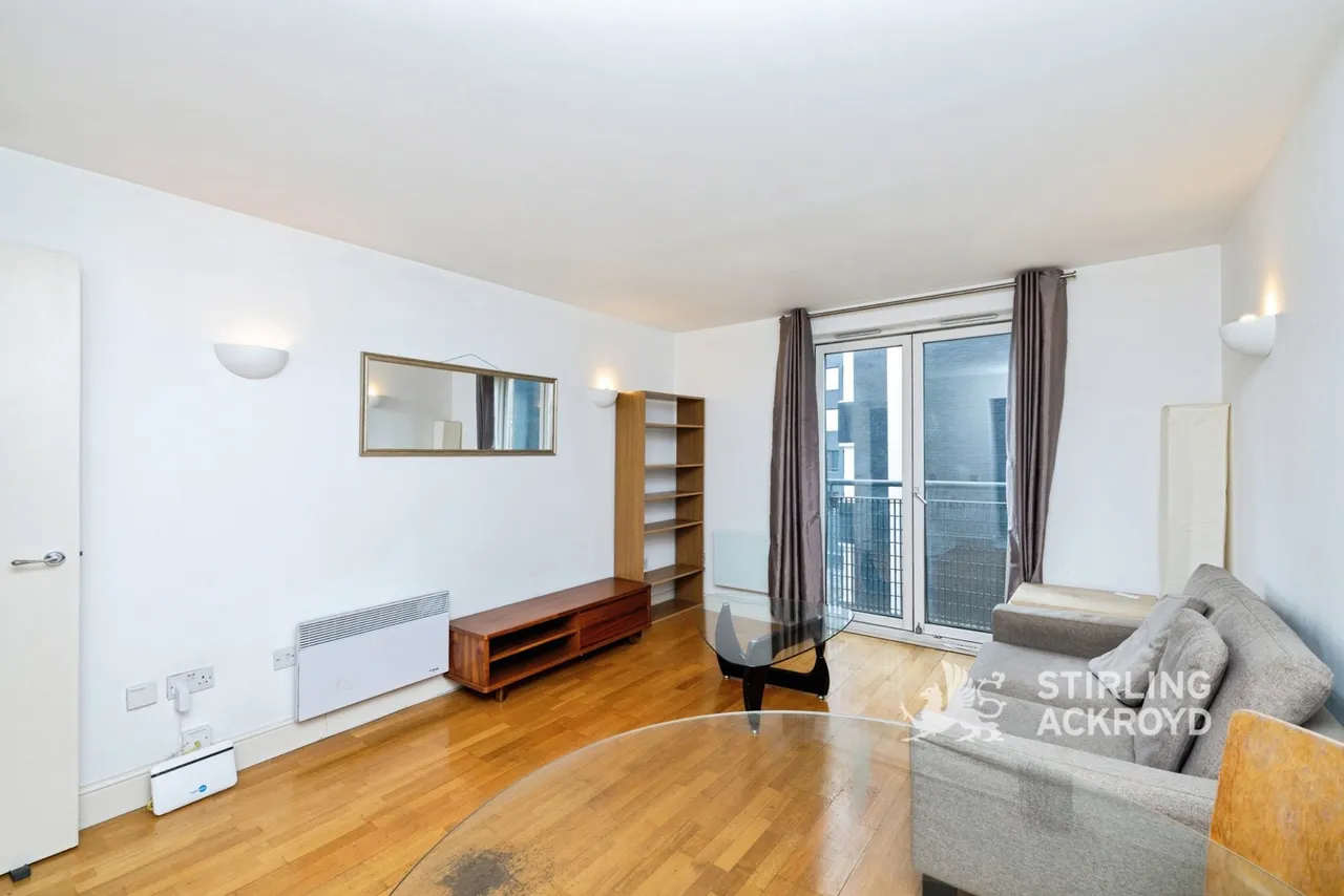 Plumbers Row, Aldgate, E1, photo 7