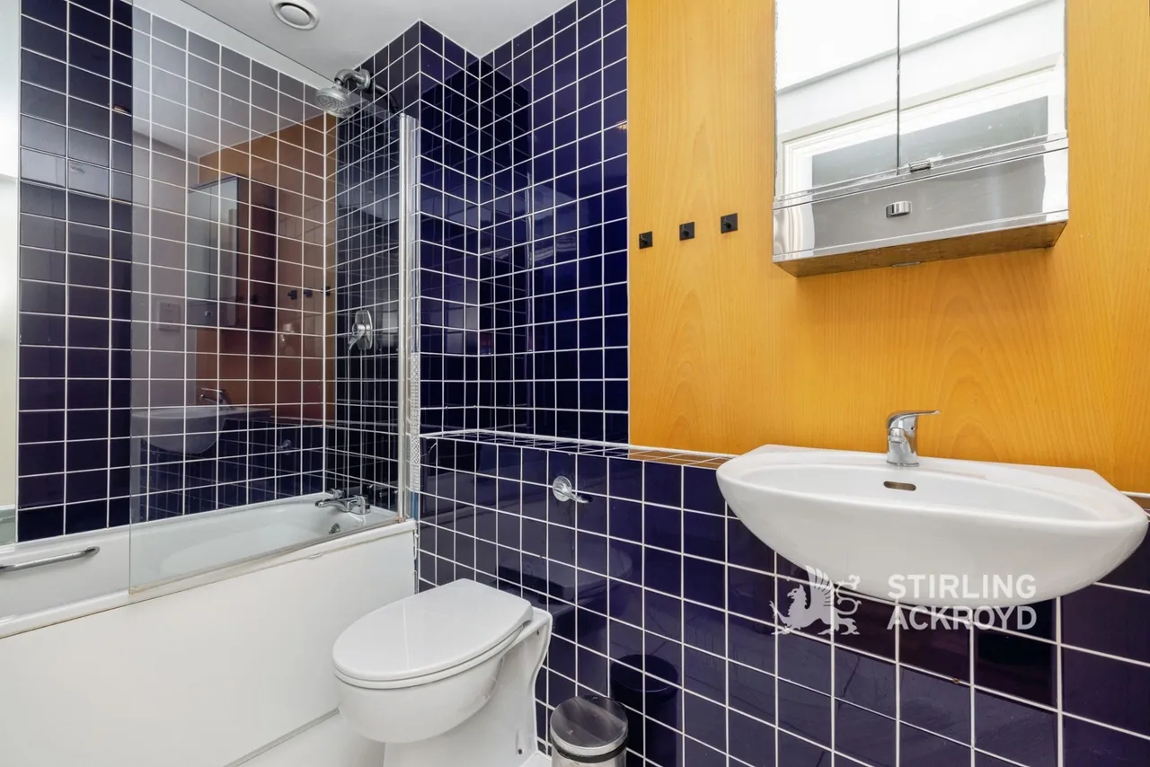 Plumbers Row, Aldgate, E1, photo 12