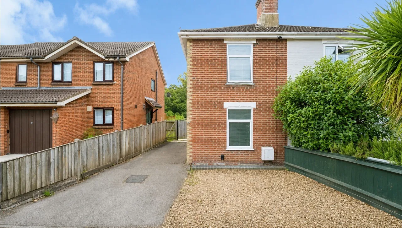2 bed house for sale — Botany Bay Road, Southampton