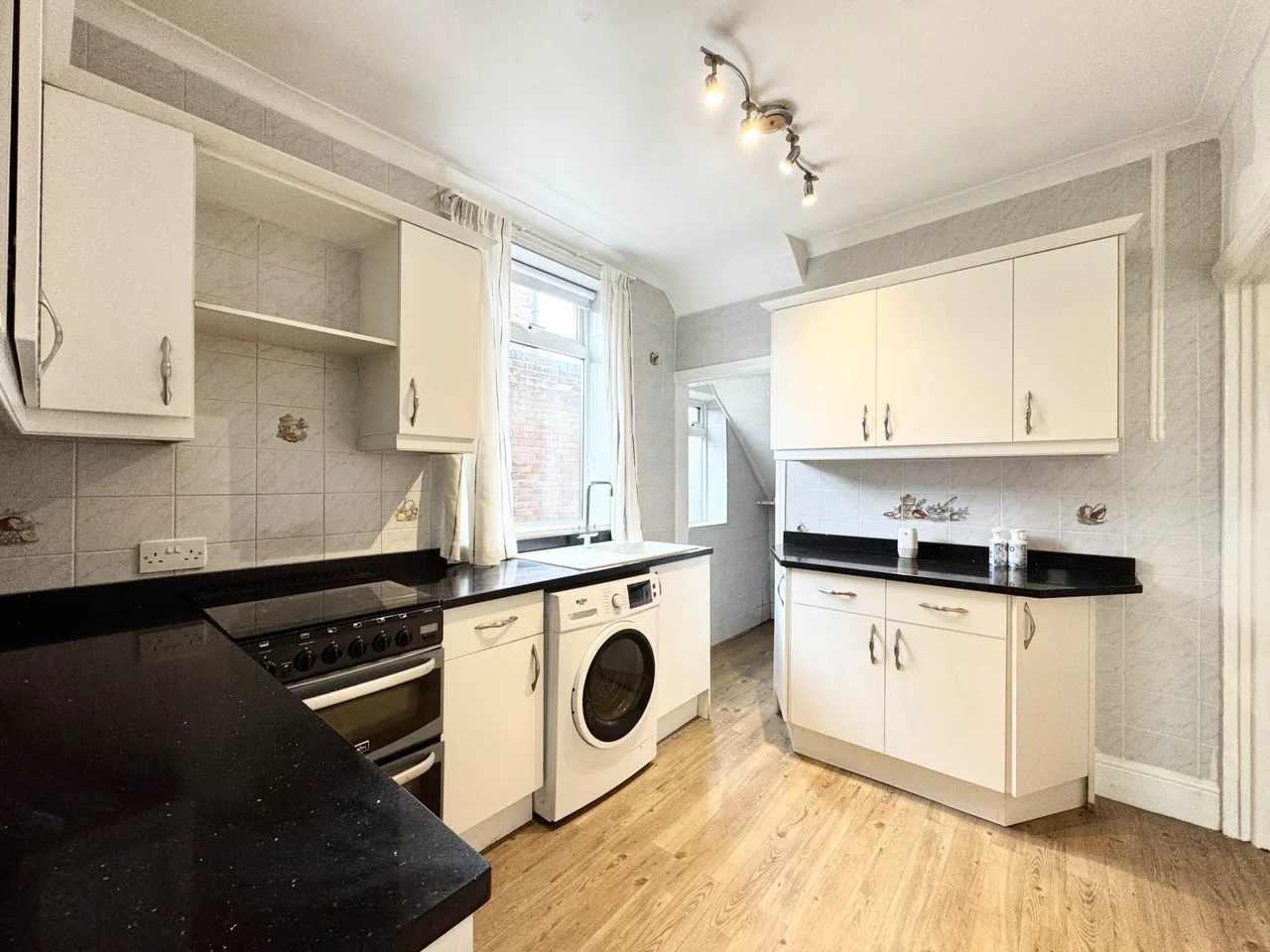 Ashurst Drive, St Helens, photo 8